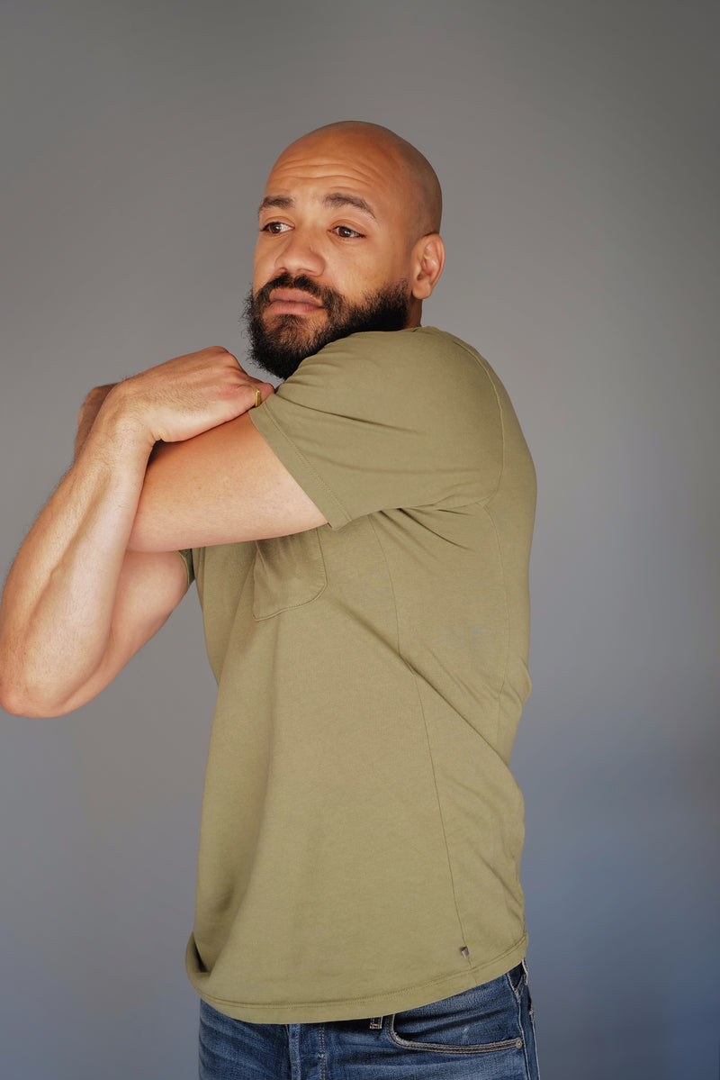 STANDARD H Signature Collection Avant T Military Green Olive fit on model Pocket T-shirt